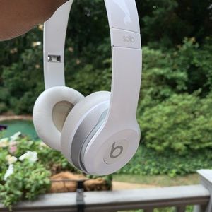 Beats Solo Wireless